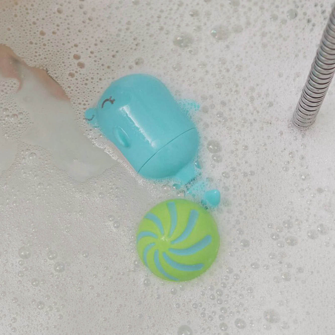 Dolphin Soaker Bath Toy - Image 4