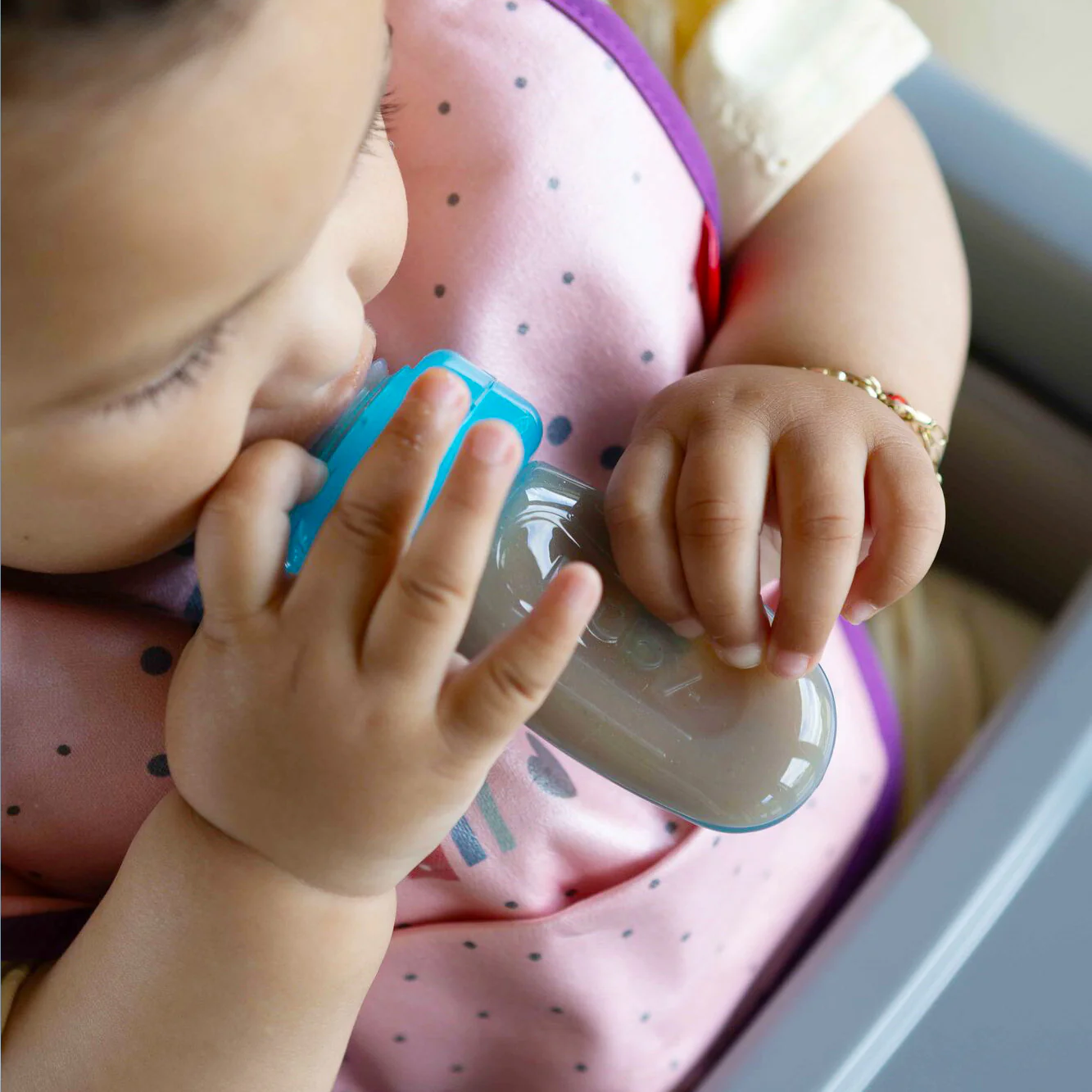 EZ Squee-Z Weaning Feeder - Image 5