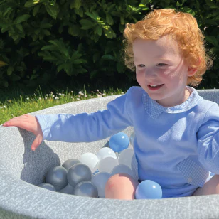 Baby Ball Pit, with 200 blue & white balls - Image 4